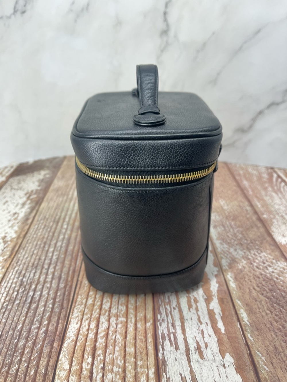 AUTHENTIC Chanel Vintage Black Caviar CC Tall Timeless Vanity Case - Picture 12 of 17